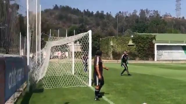 Golazos de Efraín Orona en entrenamiento con sub 20 rumbo a Polonia смотреть онлайн