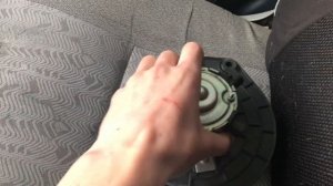 Замена электродвигателя отопителя печки на Лада Калина