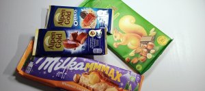 Асмр шоколадный/распаковываю и раскладываю шоколад и шоколадные конфеты ? для вашего расслабления