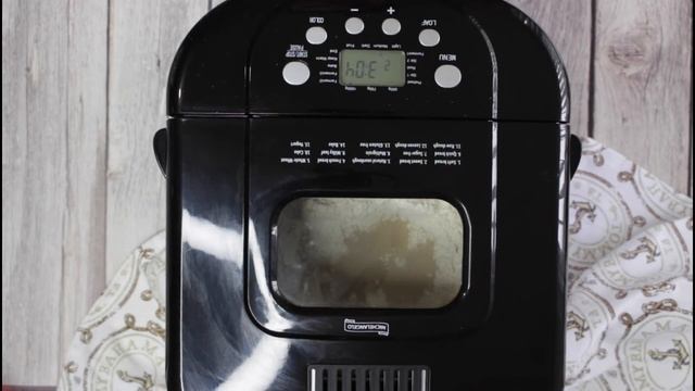 Homemade White Bread - Michelangelo Bread Maker Machine Review смотреть онлайн