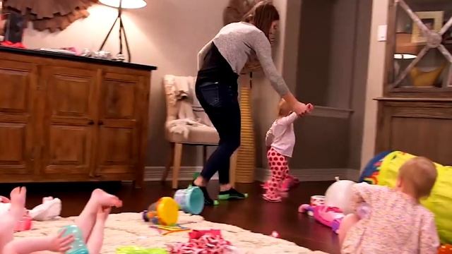 How Favoritism Affects Children & How to Handle It! смотреть онлайн