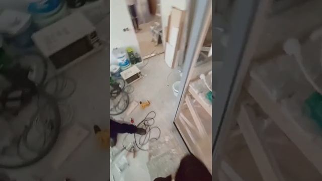 Как мы меняли фурнитуру и уплотнитель на алюминиевом окне смотреть онлайн