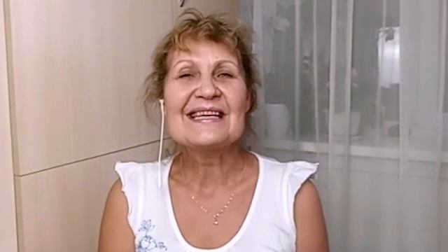 Текст песни ЗВЁЗДНОЮ РЕКОЮ ЛЬЁТСЯ НЕБОСВОД. Общение на встрече покупателей. смотреть онлайн