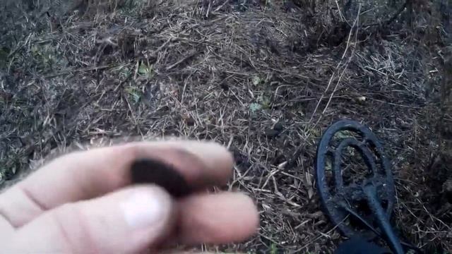 Пусто! Но когда появился ОН, он указывал где копать! Находки поперли! смотреть онлайн