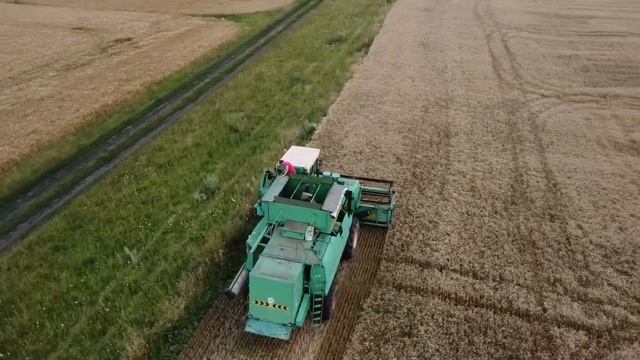 НОВЫЙ УРОЖАЙ 2022. УБОРКА НА ДОН 1500Б смотреть онлайн