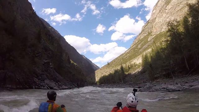 Башкаус порог №174 выходная часть | Rafting the rapids №174 on the Bashkaus river (Lower gorge) смотреть онлайн