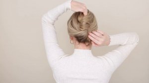 60 Second French Twist Updo Hair Tutorial
