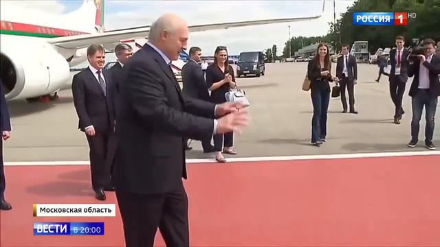 Эмомали Рахмон дар Фудбол смотреть онлайн