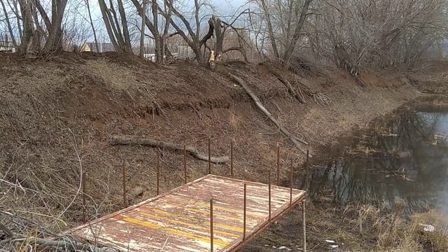 Весна приходит, пруд наполняется смотреть онлайн
