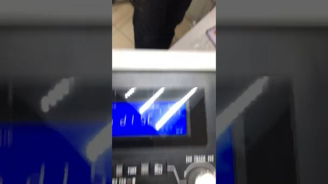 Диджейский пульт Numark смотреть онлайн