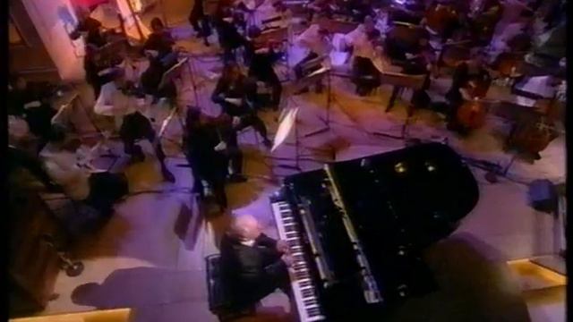 Michel Legrand - The Windmills of Your Mind смотреть онлайн