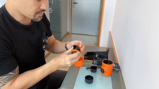 Unboxing the Wacaco Nanopresso (Orange Patrol) смотреть онлайн