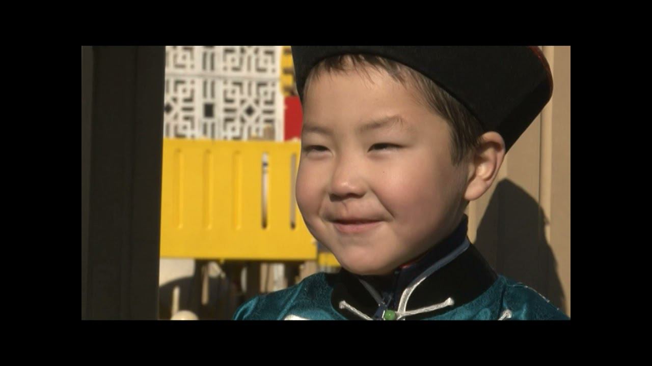 Баабгайн мёодхон - Медвежий мёд | Цыбан Эрдынеев - Мүнгэн хонхонууд смотреть онлайн