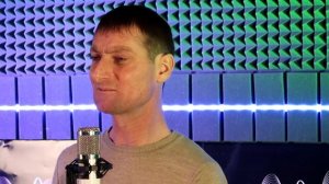 Мага Кайф поет своей девушке Асе