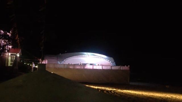 Тентовая конструкция ночью смотреть онлайн