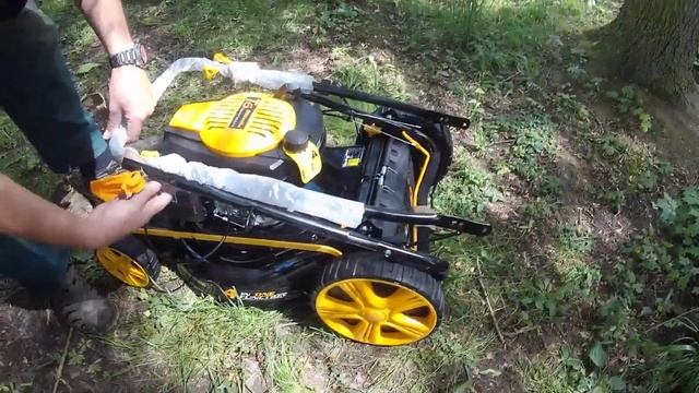 Бензиновая газонокосилка самоходная с мульчированием - наша новая помошница! смотреть онлайн