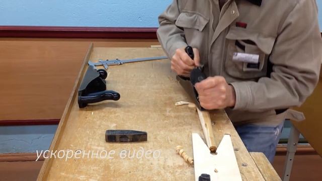 Как сделать ручку для молотка из дерева на токарном станке смотреть онлайн