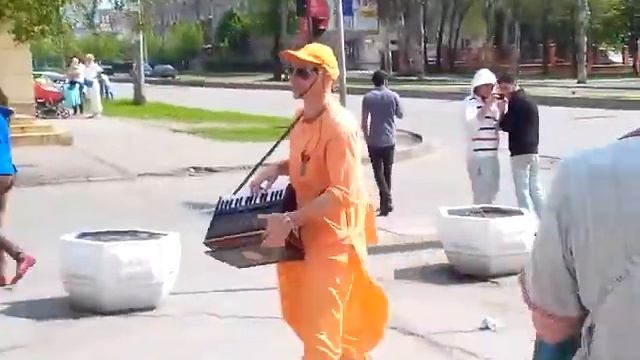 Харинама 1мая 2015 запорожье смотреть онлайн