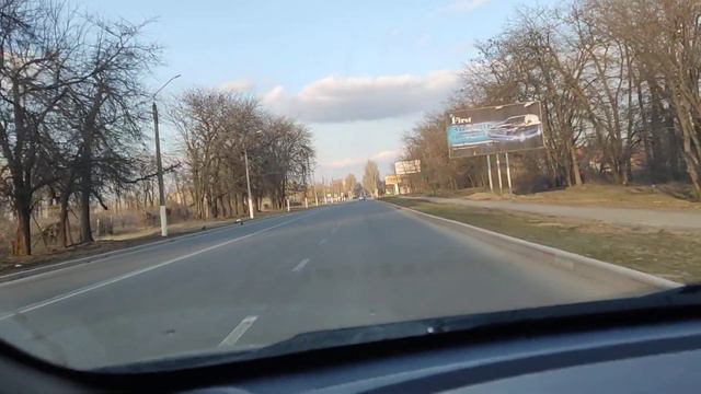 Мелитополь сегодня.17 марта. Разговаривал с беженцами из Мариуполя в очереди за бензином. смотреть онлайн
