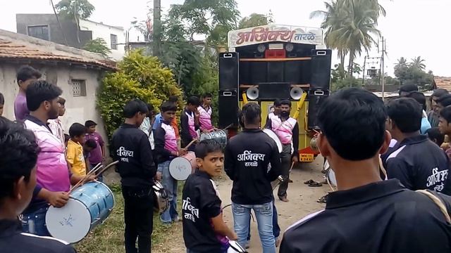 Sur niragas ajinkya banjo in savali 2016 смотреть онлайн