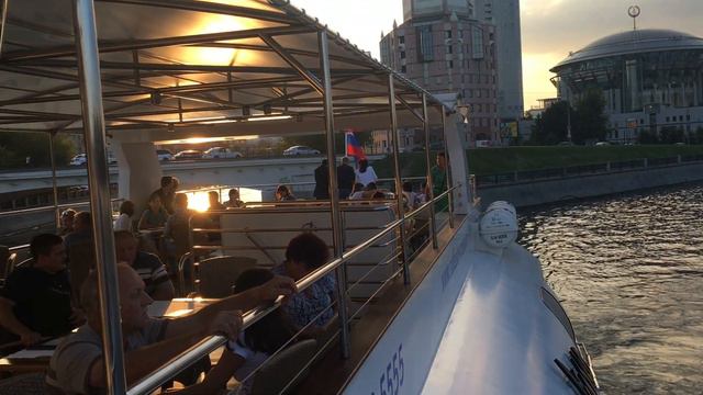 Прогулки по Москве. Часть II смотреть онлайн