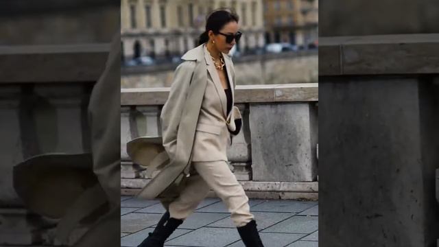 Paris Fashion Week Fall Winter 2020 Streetstyle PFW смотреть онлайн