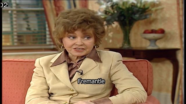 Prunella Scales | Interview | Faulty Towers | Actor | Open house with Gloria Hunniford | 2000 смотреть онлайн
