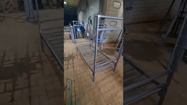 Армейская кровать, производство смотреть онлайн