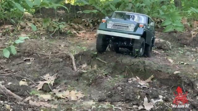 RC4WD Trailfinder 2 1980 Land Cruiser FJ55 смотреть онлайн