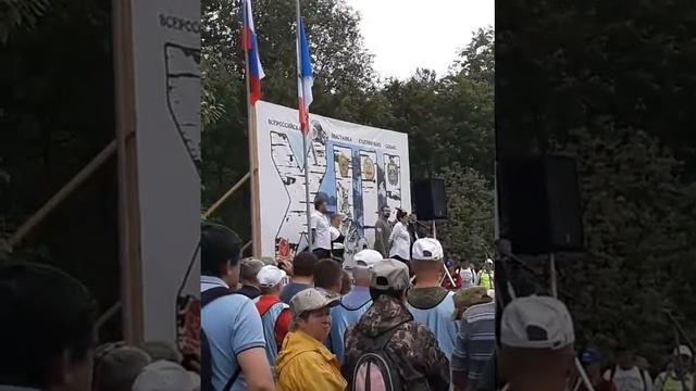 Фрагменты Торжественного открытия 13 Всероссийской Выставки охотничьих собак Валдай 2022. смотреть онлайн