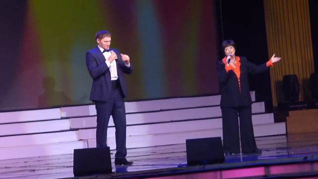 "ЕСЛИ У ВАС НЕТУ ТЕТИ..." ГАЛИНА БЕСЕДИНА И СЕРГЕЙ ТАРАНЕНКО смотреть онлайн