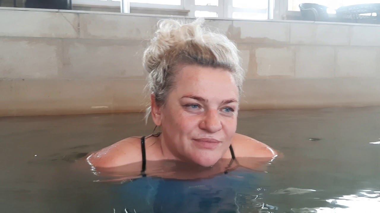 Горячий термальный источник минеральной воды смотреть онлайн