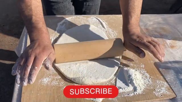 Пиде.Тесто, куриная грудка, грибы,  яйцо. Pide.Dough, Chicken Breast, Mushrooms, Egg.