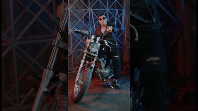 Премьера нового зажигательного трека «BARISMALIYQ» на азербайджанском языке 12.07.24 смотреть онлайн