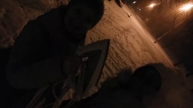 Вас погладить? С утюгом в ночи. 13.12.2016 смотреть онлайн