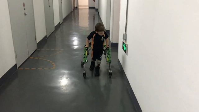 Super Ted - 5 Months post SDR Walking Cerebral Palsy смотреть онлайн