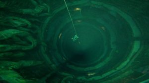 Самый глубокий бассейн в мире глазами фридайвера! Глубина 60 метров!