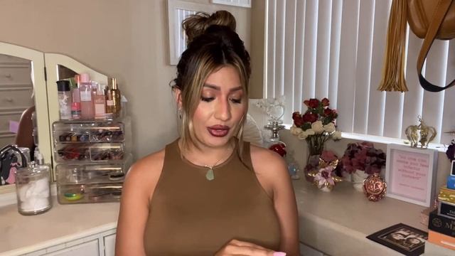 Unboxing & First Impressions on Astrology Oracle Deck by Lily Ashwell смотреть онлайн