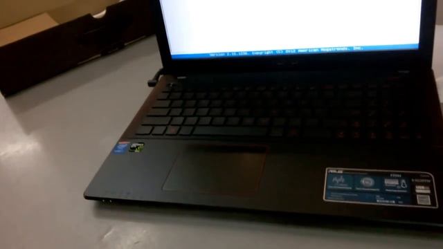 Laptop Asus F550JK-DM112D смотреть онлайн