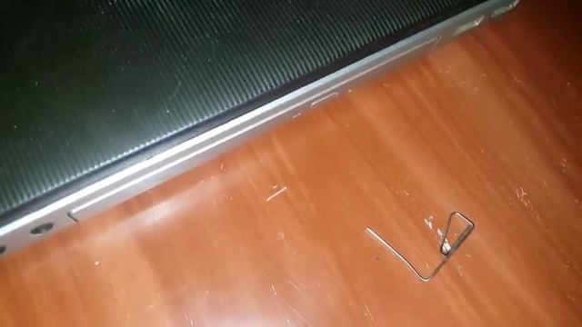 DVD Stuck In DVD Player | How to Manually Eject it with 1 Paper Clip смотреть онлайн