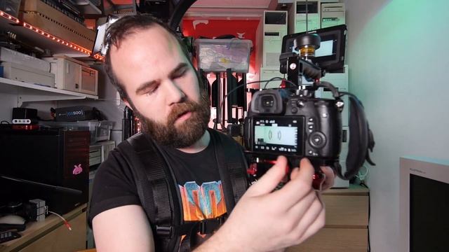 Panasonic GH5 Anamorphic Handheld Setup with Follow Focus and 15mm Rods смотреть онлайн