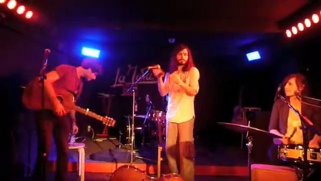 I Feel Bored _ Clint Is Gone à La Java смотреть онлайн