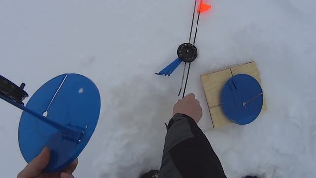 В поисках окуня и щуки. Бывает и так) Fishing. смотреть онлайн