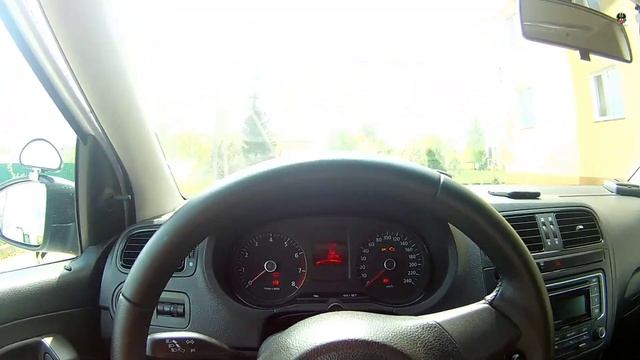 VW POLO Замена фиксаторов солнцезащитного козырька смотреть онлайн