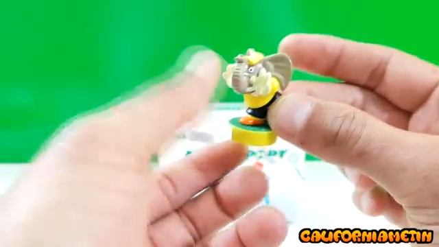 Unboxing Kinder Surprise Eggs Football Match MagicSport Play Soccer Game смотреть онлайн