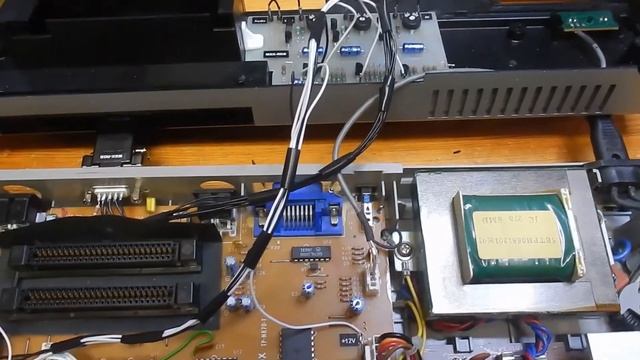 Philips VG-8020 MSX RGB Scart modification смотреть онлайн