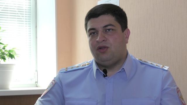 В Карачаево-Черкесии в результате погони задержан подозреваемый в вооружённом разбое смотреть онлайн