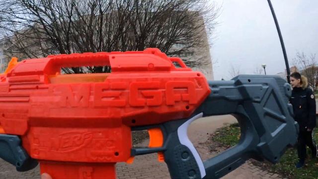 МЕГА МОТОСТРАЙК НЕ ОПРАВДАЛ ОЖИДАНИЯ? // Обзор Nerf Mega Motostryke // Сабакин смотреть онлайн