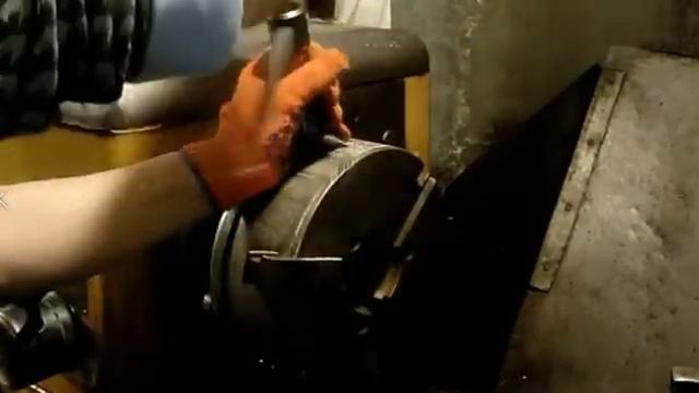 Трудоемкая расточка кулачков 250-го патрона станка 1к62. смотреть онлайн