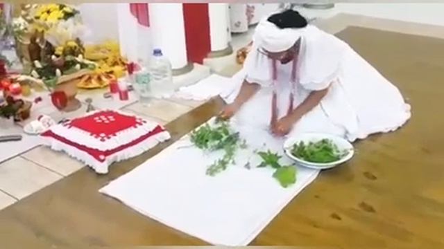 COMO PREPARAR UM BANHO DE ERVAS - MÃE MIRTA DE OGUM смотреть онлайн